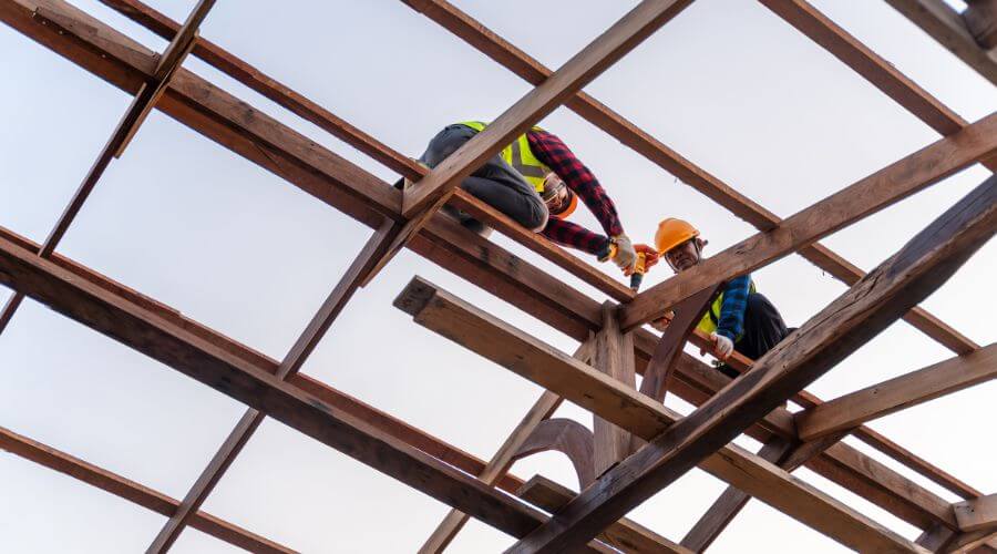 Professional gutter cleaning services in Los Angeles, CA